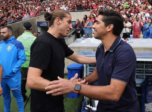 abel-e-filipe-luis-sao-indicados-ao-premio-de-melhor-tecnico-no-iffhs