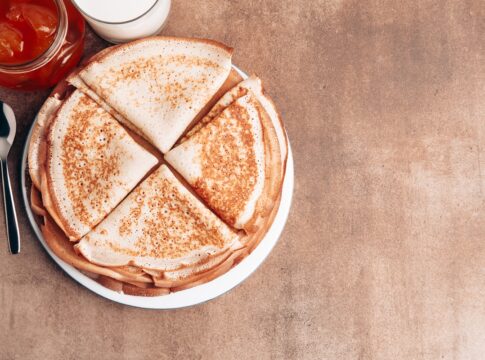 crepe-de-sanduicheira-facil-e-delicioso-para-um-lanche-rapido