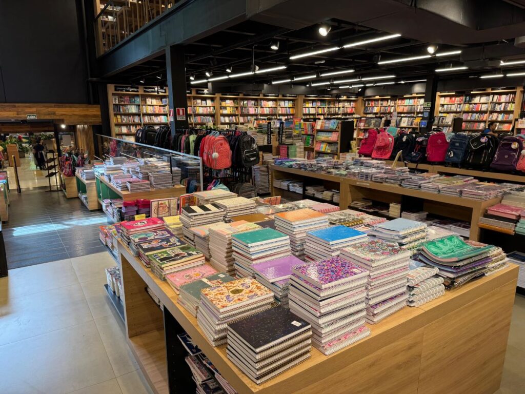 salada-de-ideologia-e-o-dono-da-livraria