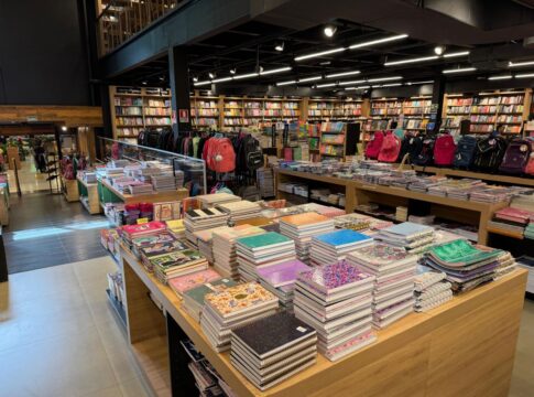 salada-de-ideologia-e-o-dono-da-livraria