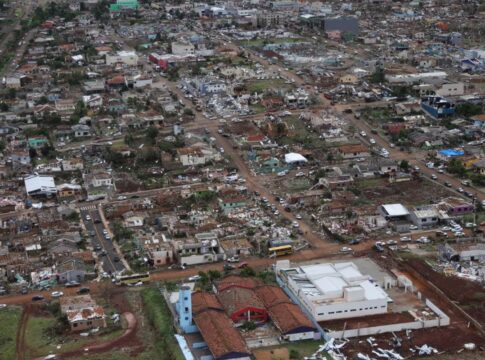 parana-decreta-calamidade-publica-apos-tornado-destruir-cidade