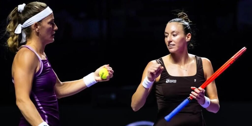 stefani-e-babos-perdem-na-decisao-e-ficam-com-o-vice-no-wta-finals