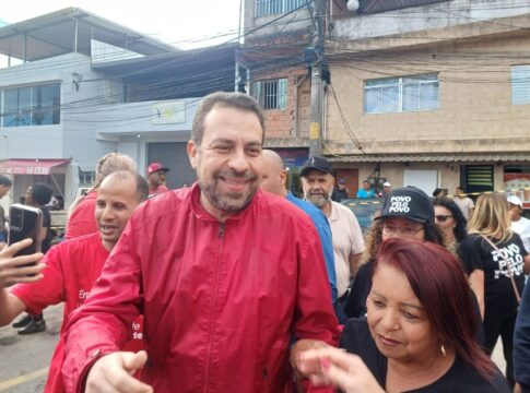 boulos-faz-“2a-posse”-na-favela-para-aproximar-governo-das-“quebradas”