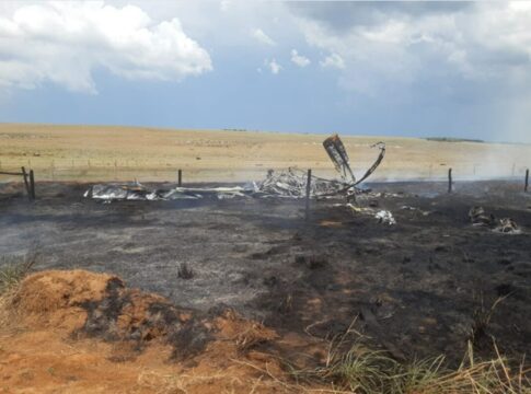 piloto-morre-apos-queda-de-aviao-agricola-em-fazenda-de-mato-grosso