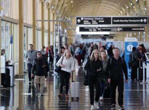 cresce-para-1,5-mil-o-numero-de-voos-cancelados-em-shutdown-dos-eua