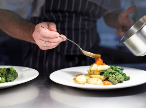 aprenda-o-molho-romesco-e-de-um-toque-espanhol-as-suas-receitas