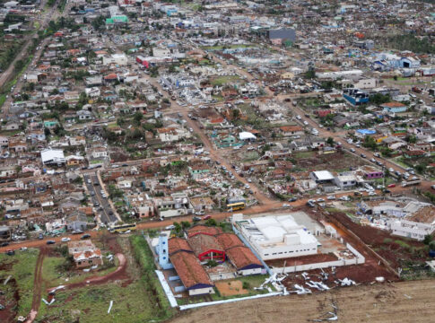 parana-vai-liberar-r$-50-milhoes-para-cidade-devastada-por-tornado