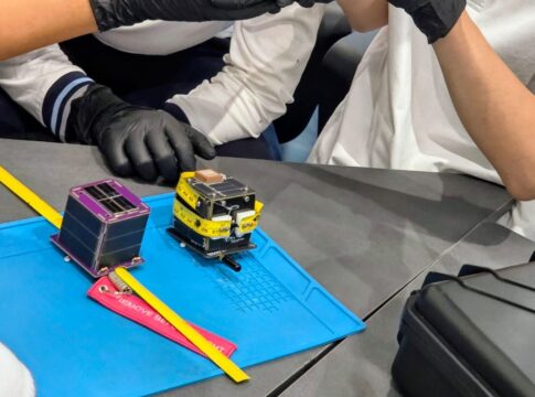 brasileiros-lancarao-satelites-educacionais-em-missao-da-spacex