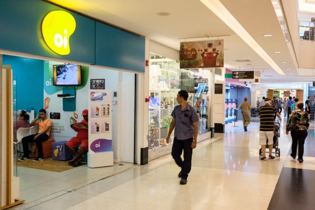 acoes-da-oi-desabam-na-bolsa-apos-empresa-admitir-risco-de-insolvencia