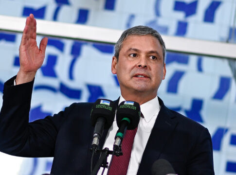 lider-do-pt-acusa-derrite-de-querer-impedir-atuacao-da-policia-federal