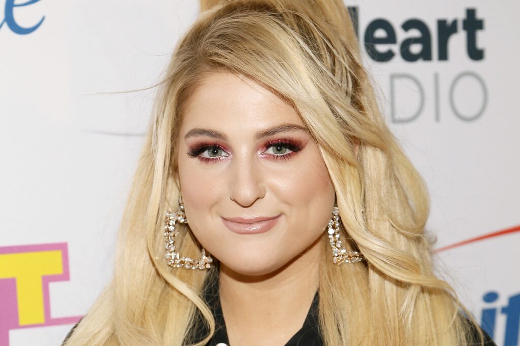 meghan-trainor-surge-irreconhecivel-apos-emagrecer-e-choca-fas