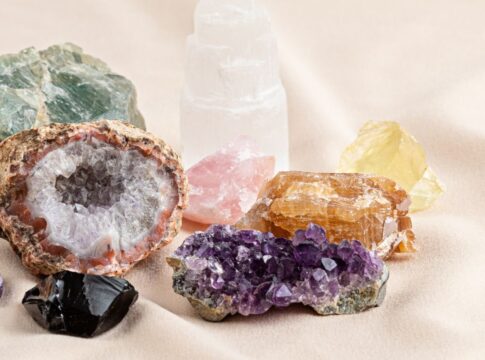 cristais-que-atraem-sorte-e-riqueza:-qual-combina-com-seu-signo