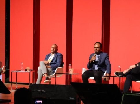 negros-acreditam-mais-em-empresas-do-que-no-poder-publico,-diz-estudo