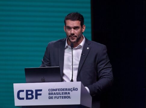 samir-xaud-diz-que-cbf-nao-ira-tolerar-xenofobia-contra-ancelotti