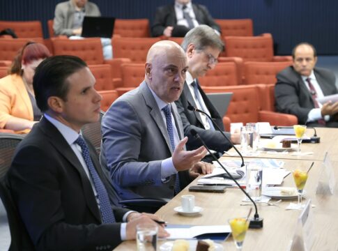 no-stf,-moraes,-gonet-e-motta-debatem-combate-ao-crime-organizado