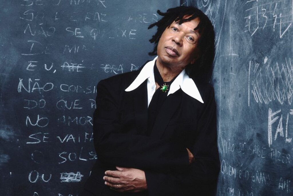 djavan-celebra-o-amor-em-novo-album,-improviso:-“coracao-aos-pulos”