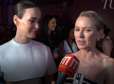 naomi-watts-e-sarah-paulson-celebram-forca-feminina-em-tudo-e-justo