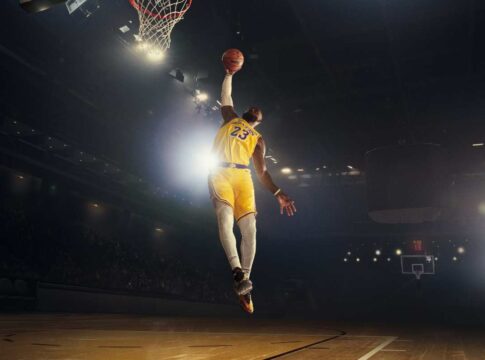 lebron-james-avanca-na-recuperacao;-atleta-vai-treinar-na-g-league