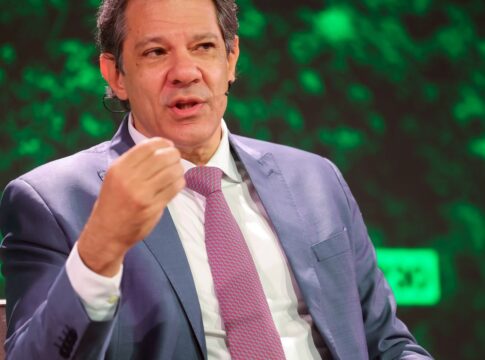 haddad:-texto-de-derrite-trava-investigacoes-de-mafia-de-combustiveis