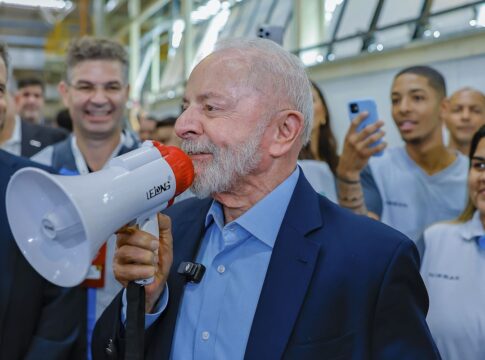 lula-assina-medida-que-altera-regras-para-vales-alimentacao-e-refeicao