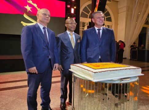 embaixador-da-angola-fala-em-aumentar-cooperacao-com-o-brasil