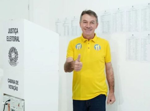 com-2-votos-pela-cassacao,-tse-adia-julgamento-do-governador-de-roraima