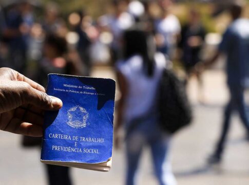 com-salarios-de-ate-r$-3,4-mil,-df-tem-904-vagas-nesta-quarta-(12/11)