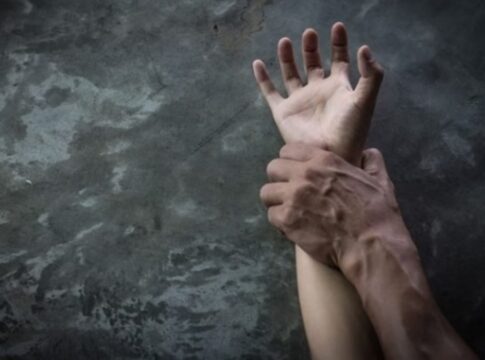 foragido-por-estupro-e-preso-apos-causar-confusao-em-comercio-do-guara