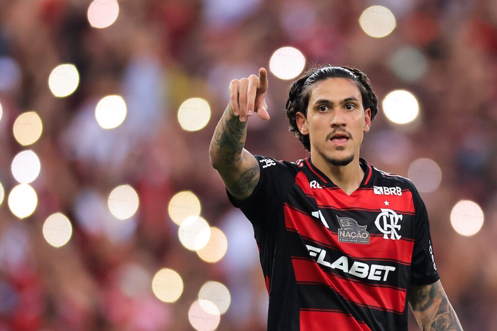 pedro-inicia-retorno-aos-treinos-com-elenco-do-flamengo