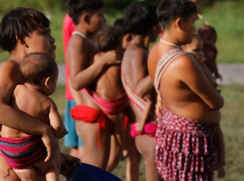 mortes-em-terra-yanomami-caem-27,6%-desde-declaracao-de-emergencia