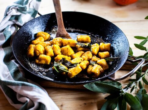 nhoque-frito-recheado:-receita-digna-de-chef-vai-arrancar-elogios