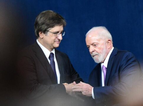 margem-apertada-na-reconducao-de-gonet-alerta-governo-sobre-messias