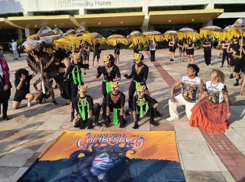 ato-na-ufpa-enterra-simbolicamente-combustiveis-fosseis