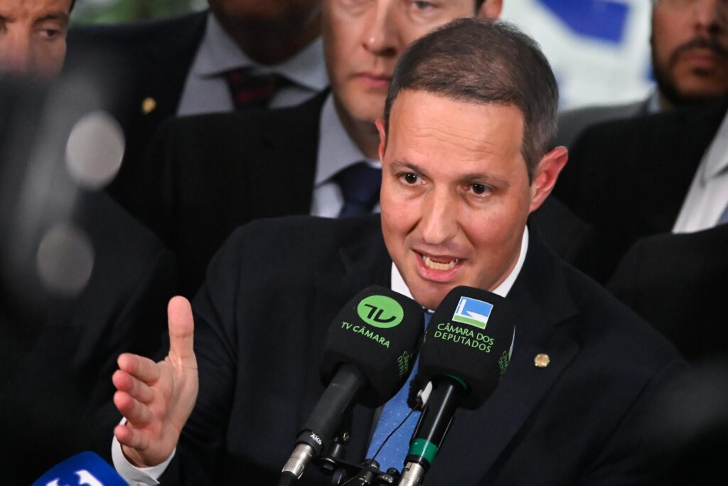 derrite-faz-4o-relatorio-de-pl,-modula-fundo-da-pf-e-define-faccoes