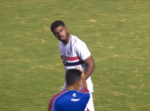 jogador-do-sao-paulo-acusa-atacante-do-fortaleza-de-racismo-no-sub-20