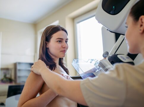 descubra-por-que-pular-sua-primeira-mamografia-pode-ser-perigoso