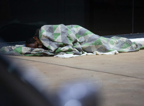 camara-de-bh-aprova-pl-que-“devolve”-moradores-de-rua-para-cidades-de-origem