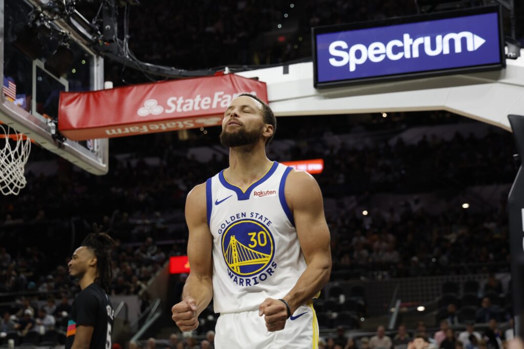 recorde-de-curry-e-triunfo-de-denver:-os-resultados-de-quarta-da-nba