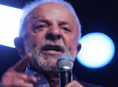 genial/quaest:-vantagem-cai-e-lula-empata-com-bolsonaro-em-2o-turno