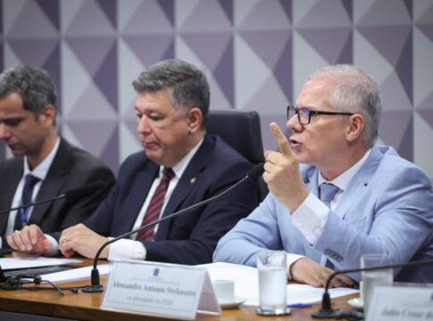 ex-presidente-do-inss-preso-pela-pf-bateu-boca-com-relator-em-cpmi