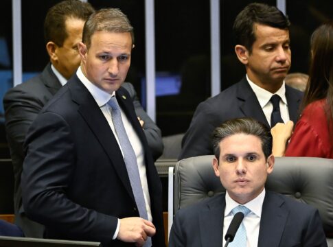 o-recuo-de-derrite,-a-estabilidade-de-lula-e-a-crise-na-direita