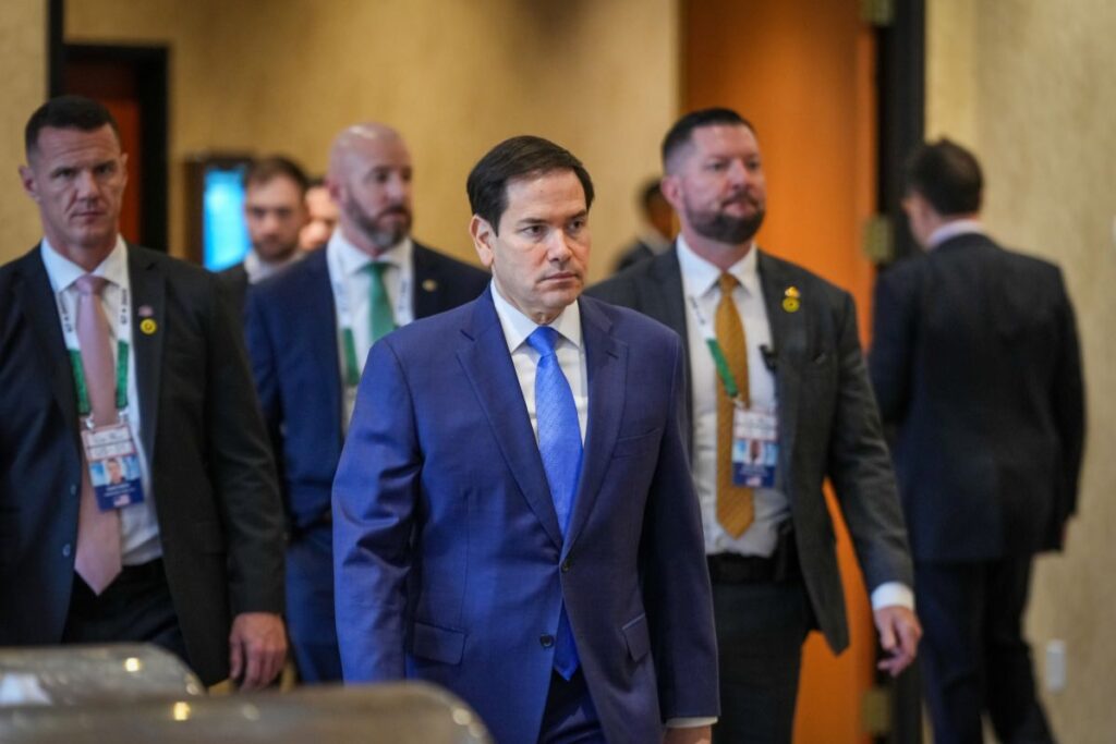 rubio-diz-que-acao-no-caribe-e-no-pacifico-sao-“em-defesa-dos-eua”