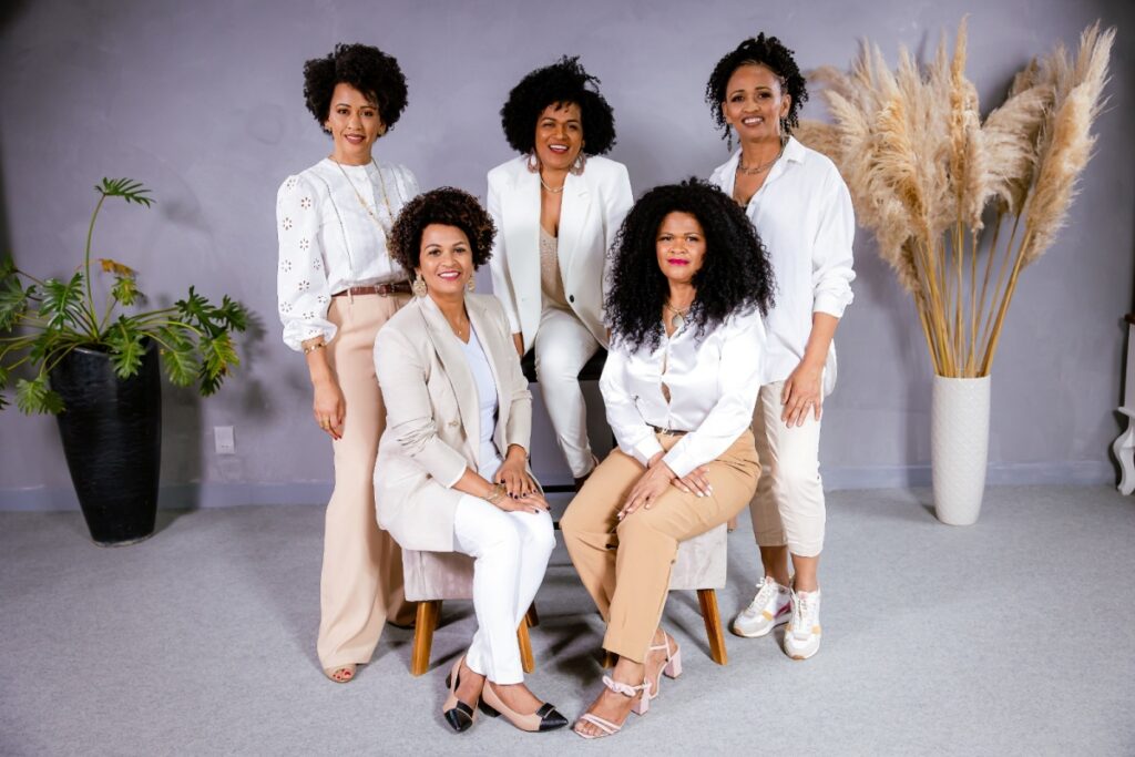 cachos-brasil:-o-imperio-dos-fios-naturais-que-nasceu-do-afeto