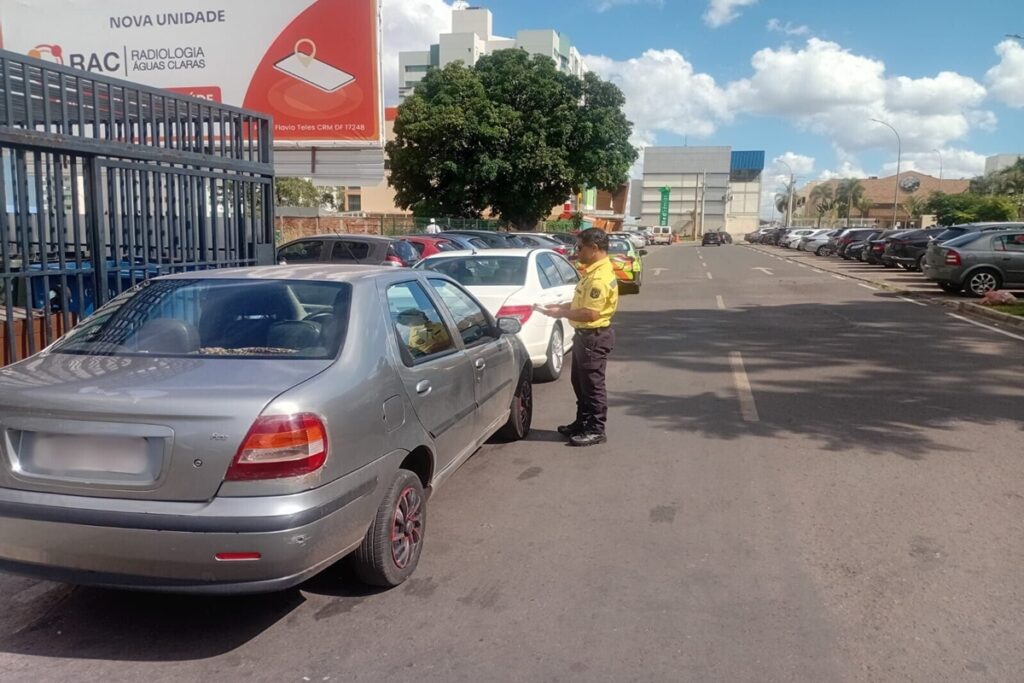 detran-multa-90-motoristas-por-estacionamento-irregular-em-aguas-claras