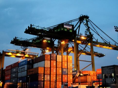 fazenda-reduz-para-2,2%-projecao-de-crescimento-do-pib-em-2025