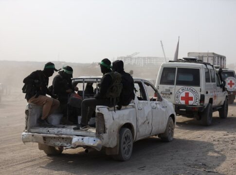 hamas-devolve-o-corpo-de-outro-refem-que-era-mantido-na-faixa-de-gaza