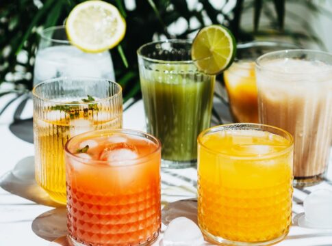 agua-com-gas,-cha-ou-suco-de-fruta?-saiba-o-que-atrapalha-a-digestao