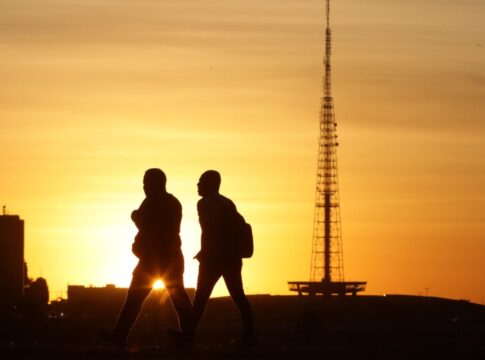 calor,-chuva,-frio?-veja-previsao-do-tempo-para-o-fim-de-semana-no-df