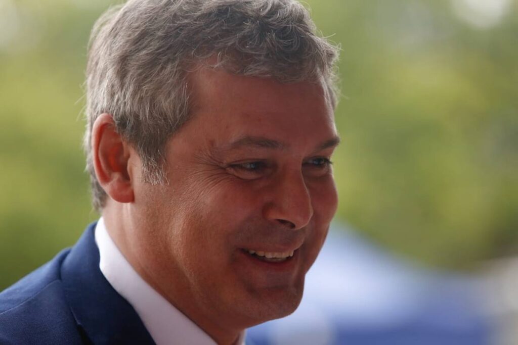 lider-do-pt-comemora-voto-de-moraes-para-tornar-eduardo-reu-por-coacao