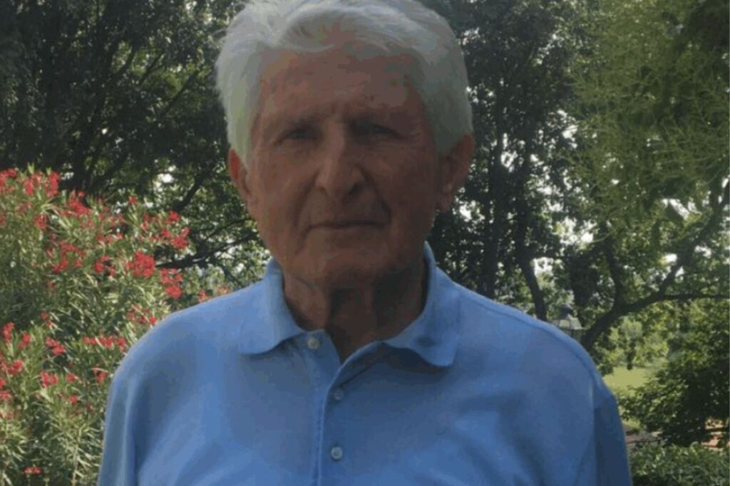 professor-de-92-anos-realiza-o-desejo-de-rever-alunos-pela-ultima-vez